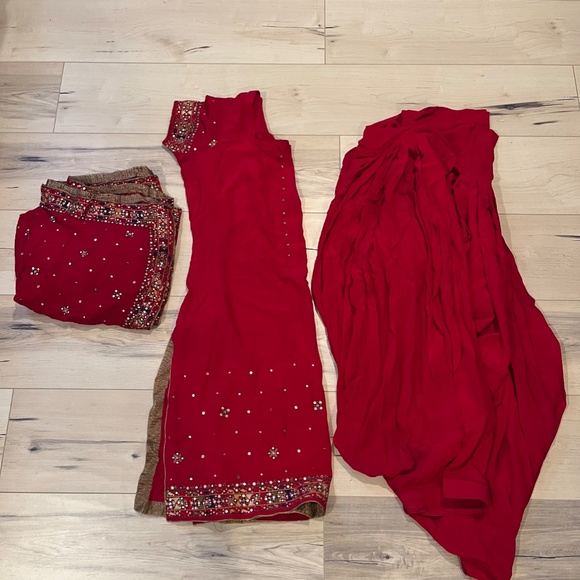 Women’s Indian 3 Piece Red Silk Sequin Top & Pants w Matching Wrap-Large - Picture 1 of 12